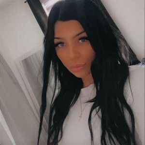 Meet your Posher, Tommygirl